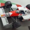 Scalemodz modellautó Formula1 Mclaren MP4 versenyautó szponzor maitricákkal elölnézetből