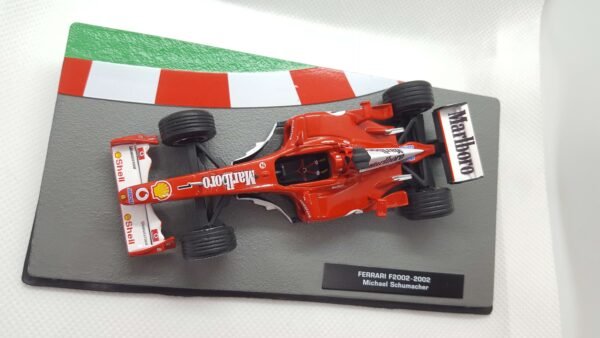 Scalemodz Ferrari F2002 Michael Schumacher marlboro matrica felülnézet