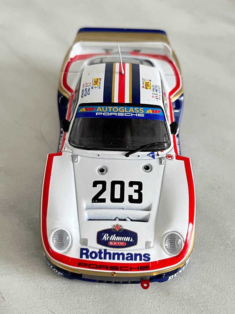 Scalemodz fém modellautó LeMans Porsche 961 Rothmans matrica