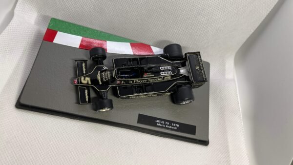 Scalemodz Lotus 79 felülnézet vizes matrica