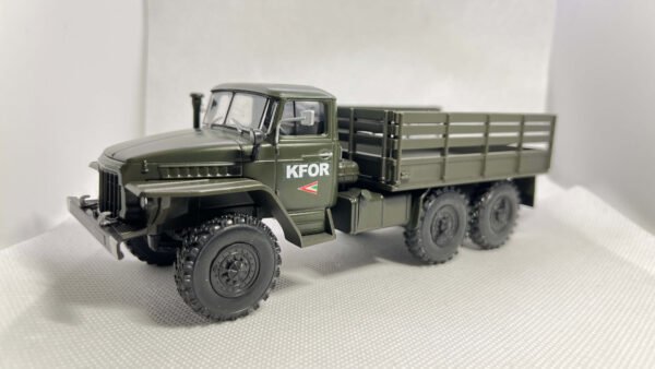 Scalemodz fém modell teherautó KFOR katonai Ural vizes matrica