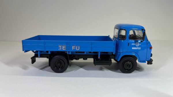 Scalemodz fém modell teherautó Avia A31 Volán Tefu vizes matrica oldalnézet