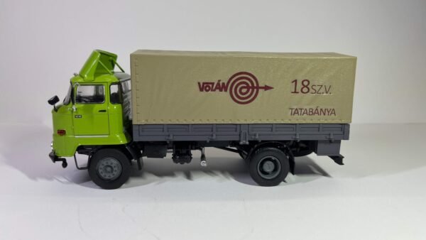 Scalemodz fém modell teherautó IFA L60 Volán vizes matrica oldalnézet
