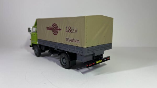 Scalemodz fém modell teherautó IFA L60 Volán vizes matrica hátulnézet