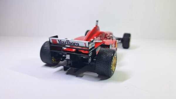 Scalemodz_Ferrari_F310_marlboro_decal_1_24scale_4 Scalemodz Ferrari F310 F1 Formula 1 versenyautó 1/24 vizes matrica hátulnézet