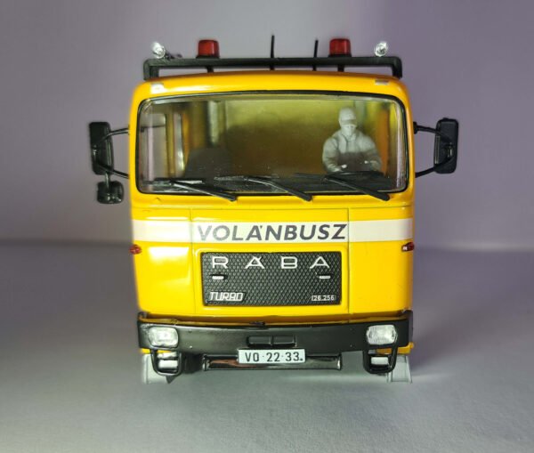 Scalemodz 3D nyomtatott Sofőr Figura Festettlen Rába U26 ban