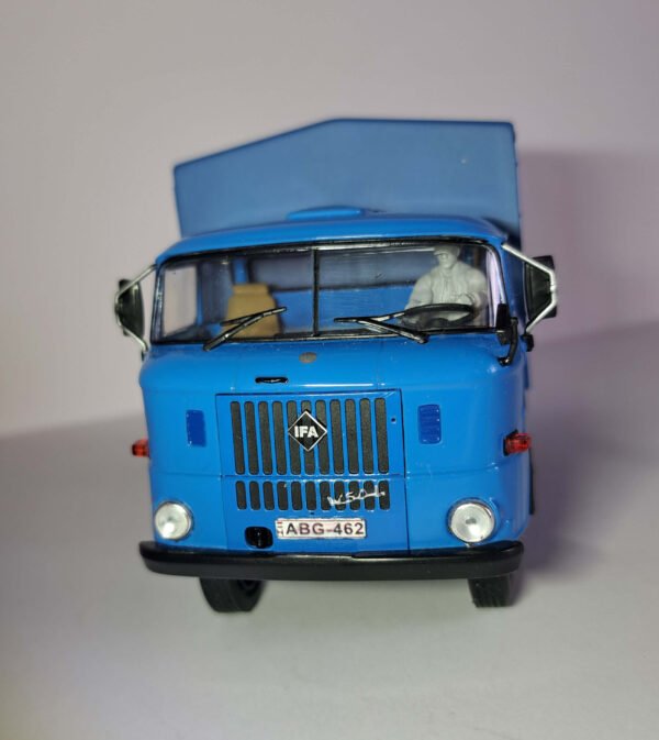 Scalemodz 3D nyomtatott Sofőr Figura Festettlen IFA ban